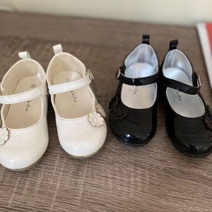 2 pairs of maryjane dress shoes